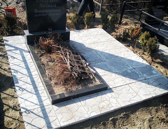 Гранитные памятники